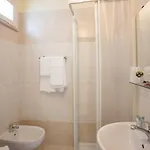 卡吉阿里酒店 3* 西尼加利亚