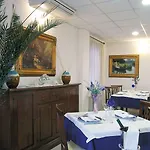 Hotel Caggiari 3*