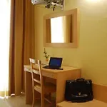 卡吉阿里酒店 酒店