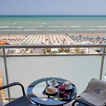 Hotel Caggiari 3*